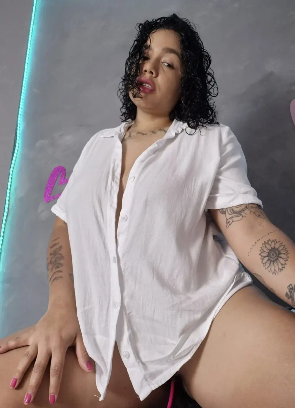 Alexxxholy