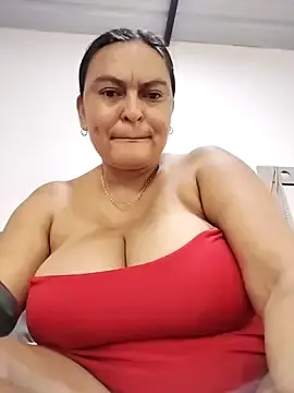 Stripchat Live Sex Cam of Horny-Mommy-Dirty