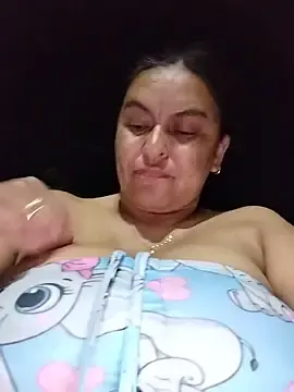 Stripchat Sex Cam of Horny-Mommy-Dirty