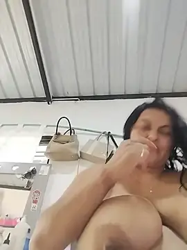 Stripchat Watch Live Sex Cams of Horny-Mommy-Dirty