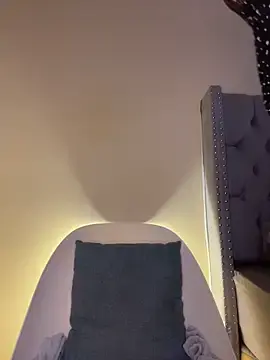 Stripchat Free Live Porn of KIARAPRETTY