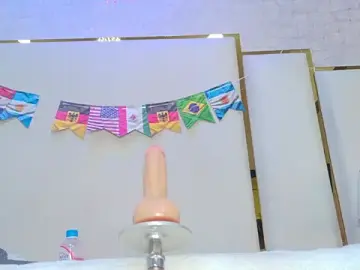 Stripchat Free Porn Cam of paola_rodriguez