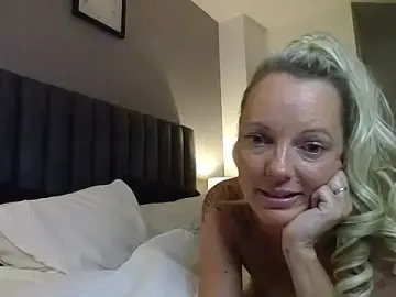 Stripchat Live Porn of SexpotPolly