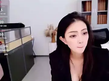 Stripchat Best Webcam of yangyang-777