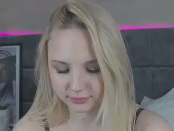 Stripchat Live Sex of Sky_Cutie