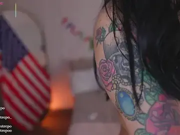 Stripchat Free Live Porn of CATALINA_RESTREPO