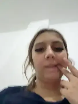 Stripchat Watch Live Sex Cams of hotamanda01