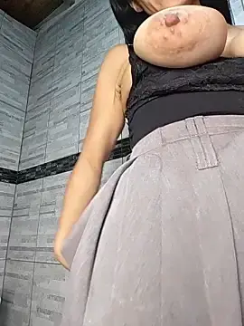Stripchat Adult Webcam of IsabellitaVIP