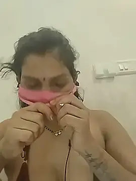 Stripchat Live Sex of KAJALBHABHI_