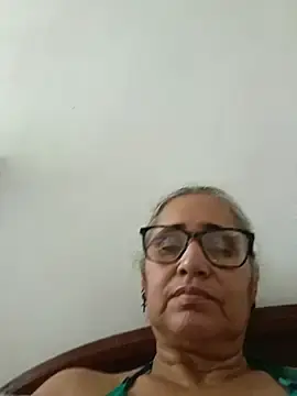 Stripchat Live Sex Cam of _candi