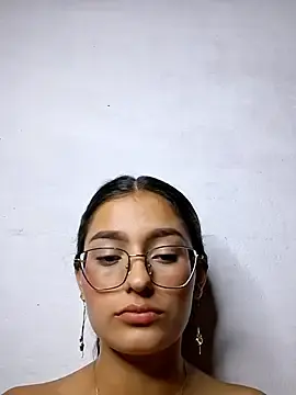 Stripchat Sex Cam of Ary-18