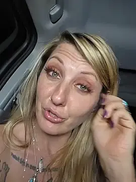 Stripchat Private Sex Chat of SheIsSomething