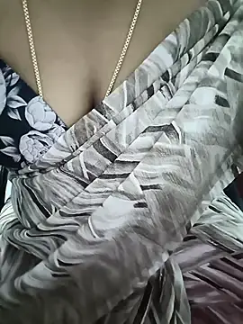 Stripchat Watch Live Sex Cams of tamil_subha69