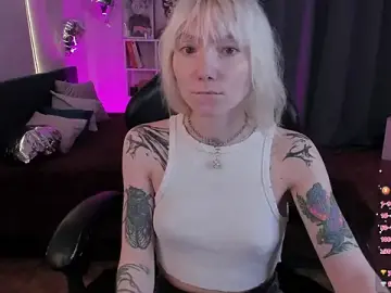 Stripchat Sex Cam of tattoo_art_baby