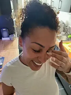 Stripchat Best live sex cam show of SweetPetiteNoir