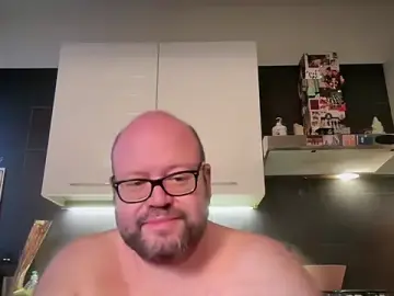 Stripchat Free Porn Cam of theitalianbear