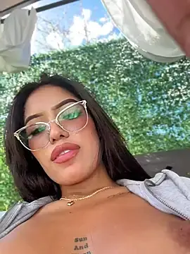 Stripchat Live Sex Cam of MystiqueXXX