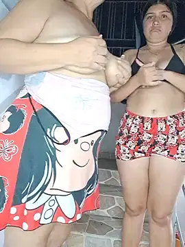 Stripchat Sex Cam of royalgirls_x