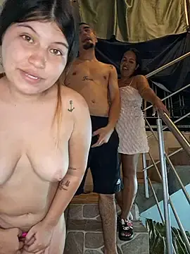 Stripchat Live Porn of royalgirls_x