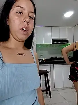 Stripchat Sex Chat of royalgirls_x