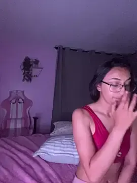 Stripchat Free Live Porn of MoonLitDoll