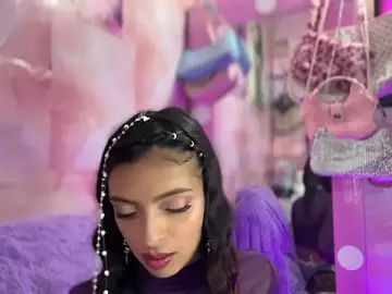 Stripchat Live Porn of Skye_Moore