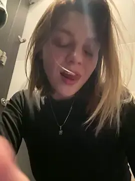 Stripchat Watch Live Sex Cams of ValenciaShock