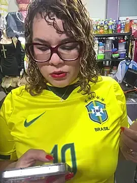 Stripchat Live Sex Cam of ROSALIASSHOP