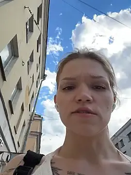 Stripchat Adult Webcam of StreetSquirt
