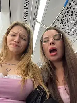 Stripchat Adult Webcam of StreetSquirt