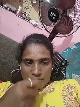 Stripchat Live Sex Cam of tamilchoclatebaby