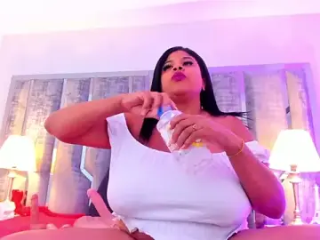 Stripchat Live Porn of Ciara_Benet