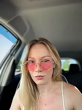 Stripchat Free Live Porn of LavenderHot