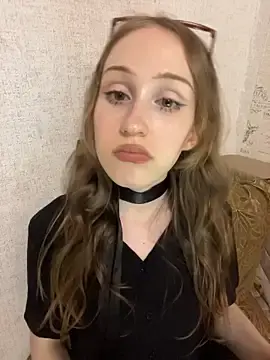 Stripchat Free Porn Cam of MeowyChans