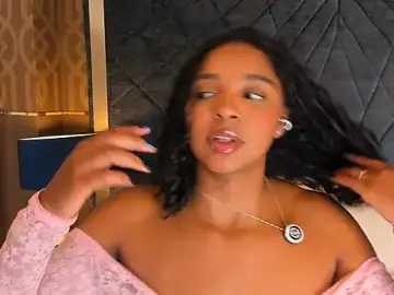 Stripchat Free Porn Cam of LisaMendez