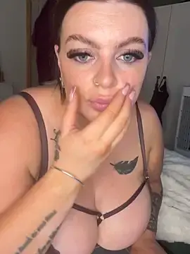 Stripchat Free Porn Cam of Maddison_Leighxo