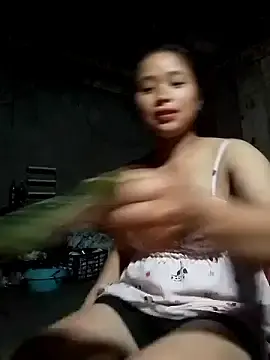 Stripchat Live Sex Cam of Liss-mimi