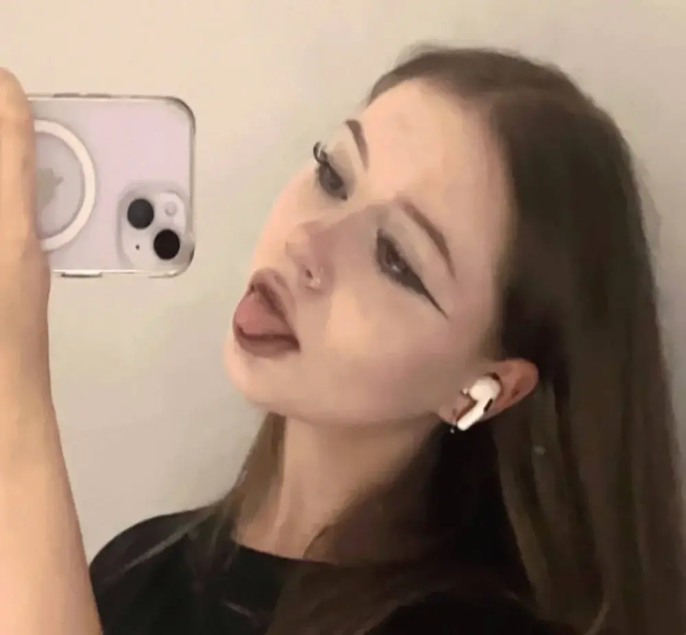 Esmie_Smile