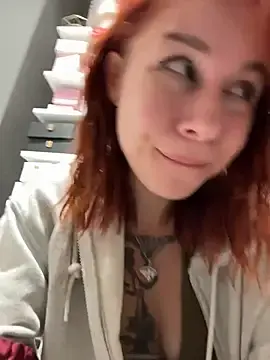 Stripchat Sex Cam of RosieDesire