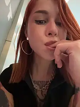 Stripchat Live Sex of RosieDesire