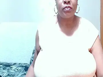 Stripchat Adult Video Chat of BUSTYQUEEN56_
