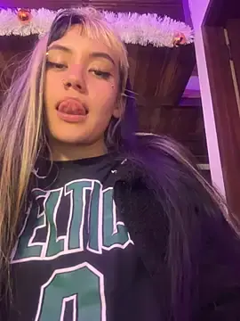 Stripchat Adult Webcam of Sara_92