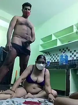 Stripchat Free Live Porn of Hotviyaja-sexy