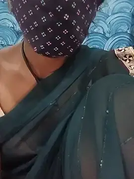 Stripchat Sex Cam of kavya-telugu84