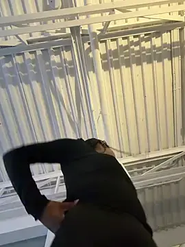Stripchat Live Sex Cam of Your_Paris