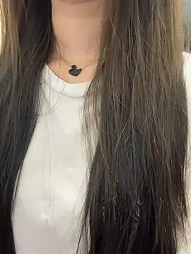 Stripchat Live Porn of Yiyina_17