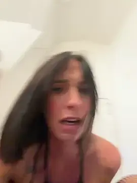 Stripchat Adult Webcams of lola_tentatiion
