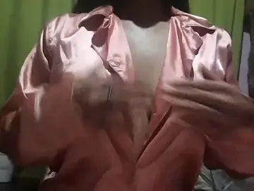Stripchat Live Sex Cam of miia_rose_