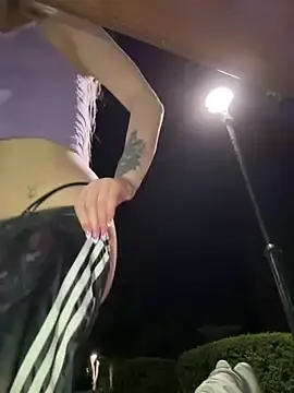 Stripchat Watch Live Sex Cams of AlyssaFoxx_