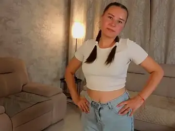 Stripchat Free Porn Cam of JunitaFarabaugh